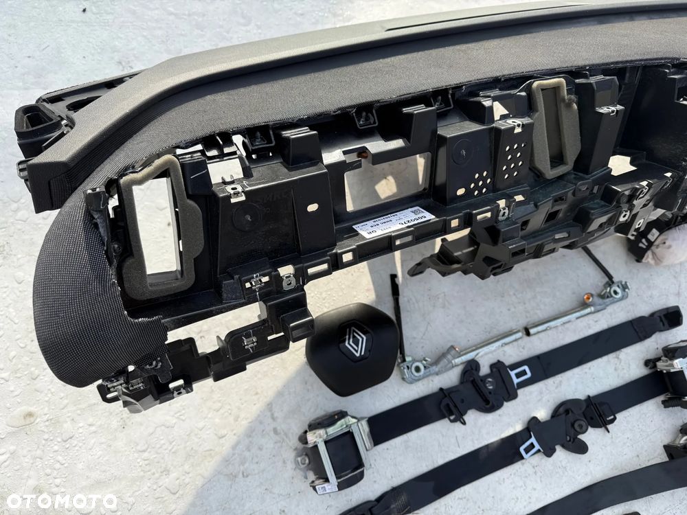 RENAULT MEGANE V 5 E-TECH DESKA KONSOLA KOKPIT PULPIT PÓŁKA PARAPET PODUSZKI POWIETRZNE KIEROWCY PODUSZKA POWIETRZNA PASAŻERA AIRBAG AIR BAG SRS FOTELA W FOTEL KURTYNA KURTYNY PASY PAS OKAZJA SPRAWDŹ Raz2 - 4