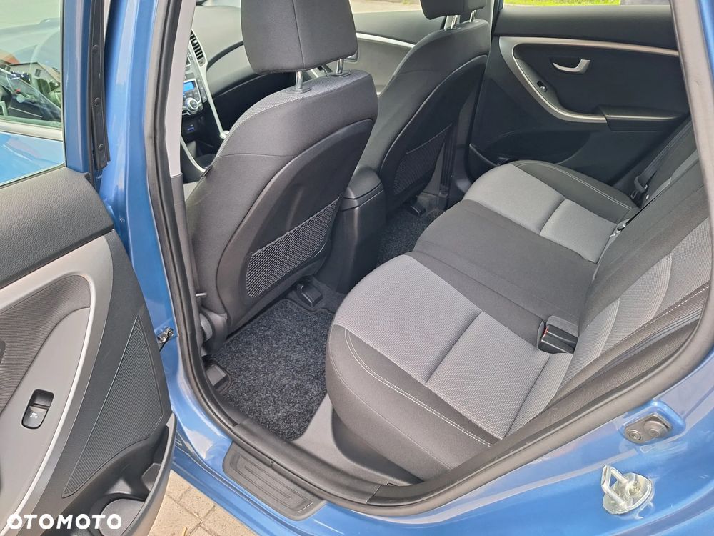 Hyundai i30 blue 1.6 GDI Trend - 20