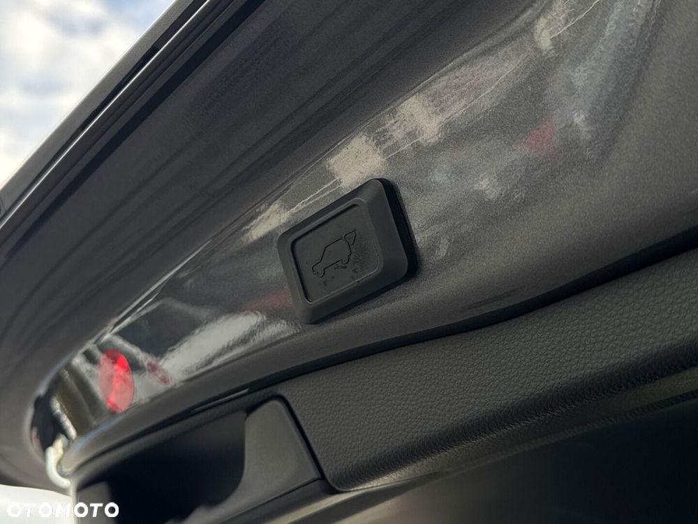 Toyota RAV4 2.5 Hybrid Executive 4x4 - 34