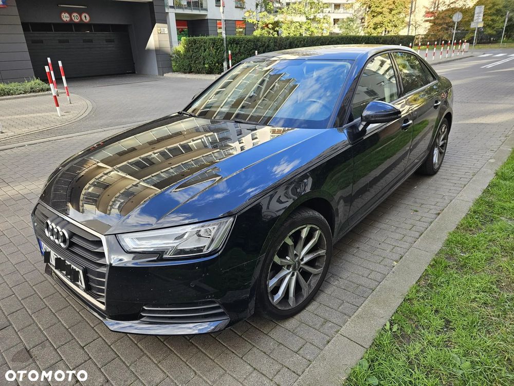 Audi A4 Limousine - 1