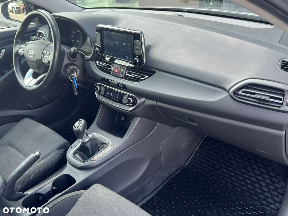 Hyundai i30 1.5 DPI Comfort - 9
