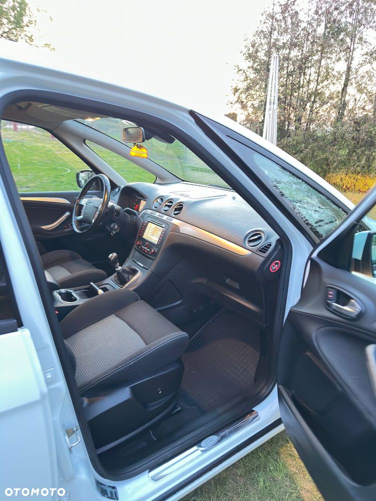 Ford S-Max 2.0 TDCi Ambiente - 17