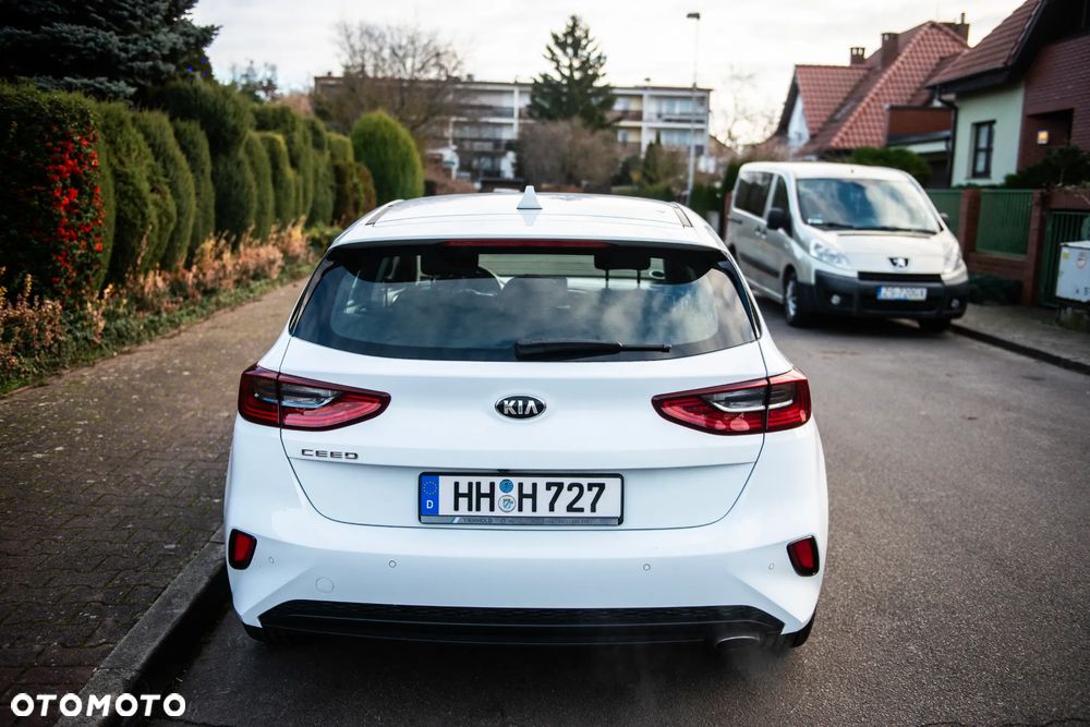 Kia Ceed - 6