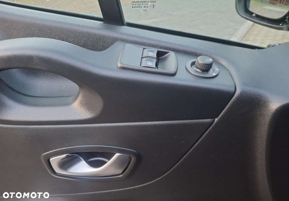 Renault Trafic - 14