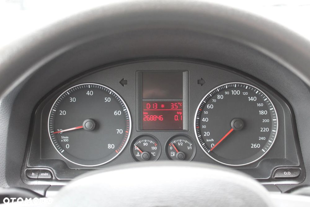 Volkswagen Golf V 1.6 Comfortline - 7