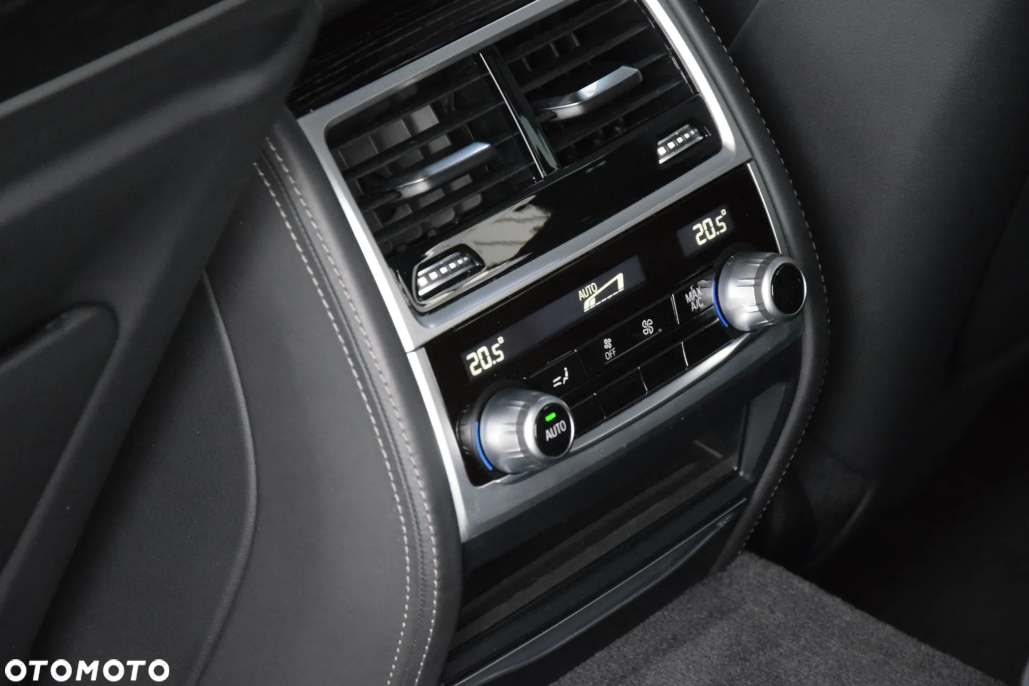 BMW Seria 7 - 22
