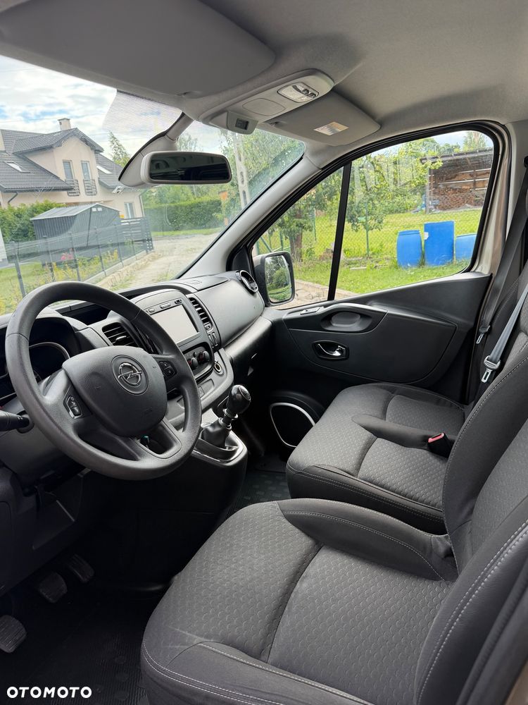 Opel Vivaro - 28