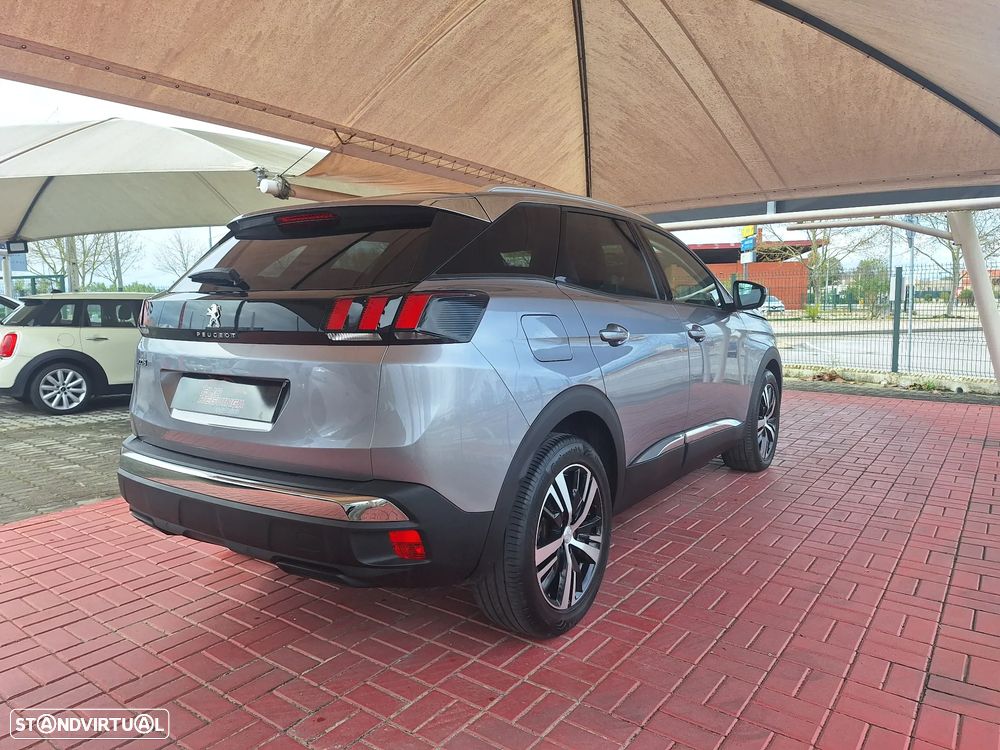 Peugeot 3008 1.5 BlueHDi Allure EAT8 - 4