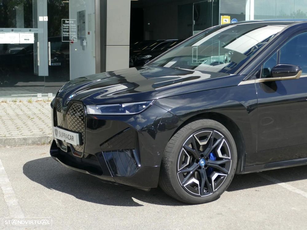BMW iX xDrive 40 Pack Desportivo - 4