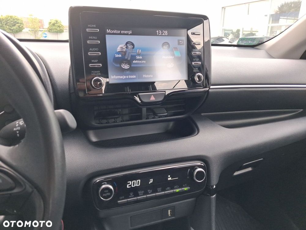 Toyota Yaris - 22