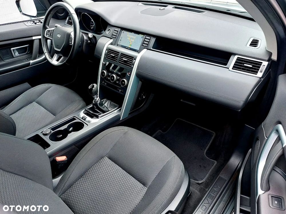 Land Rover Discovery Sport - 6