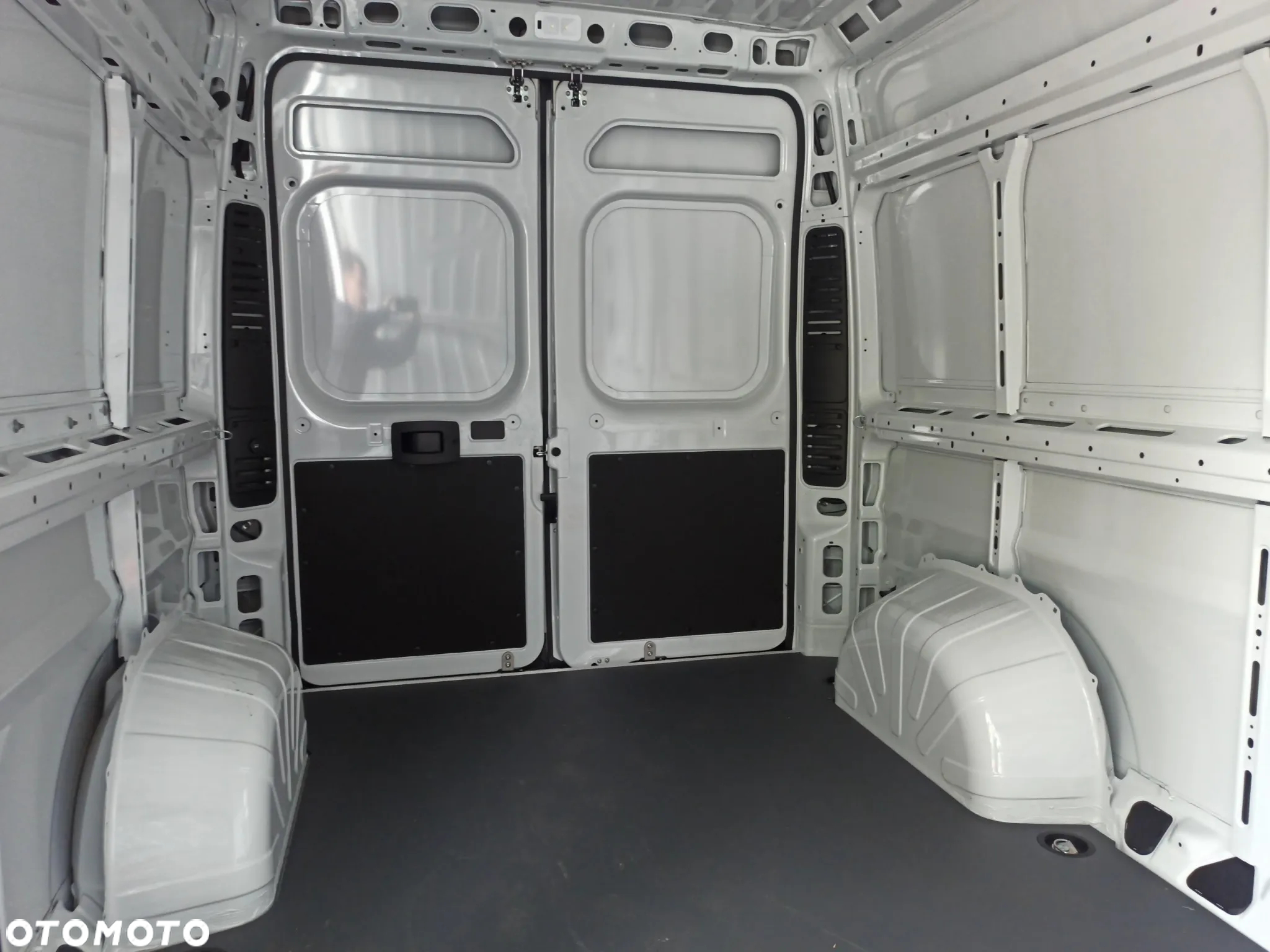 Toyota Proace Max Heavy EV 110 kWh - 270KM 3.5t 24 - 15
