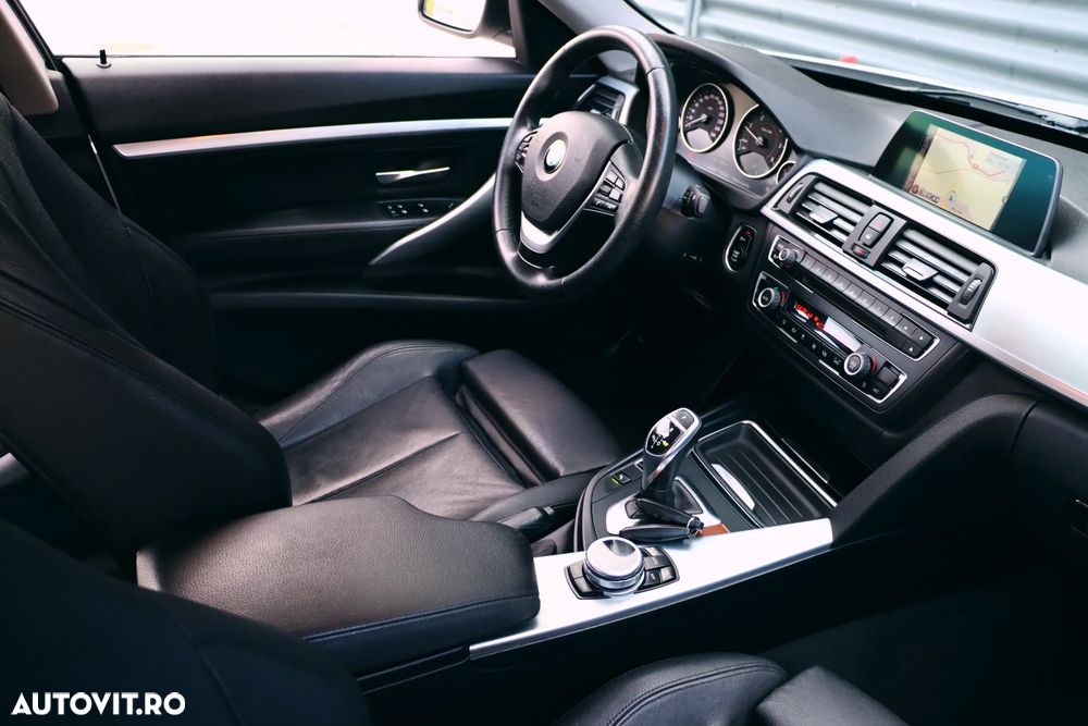 BMW Seria 3 320d Aut. Sport Line - 13