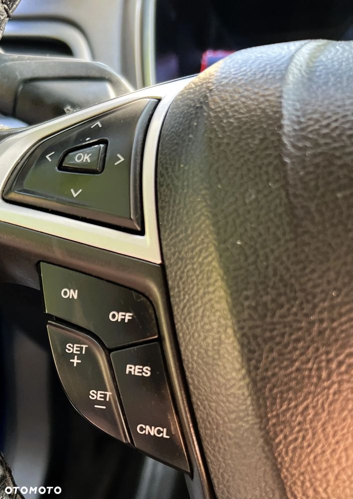 Ford Fusion - 19