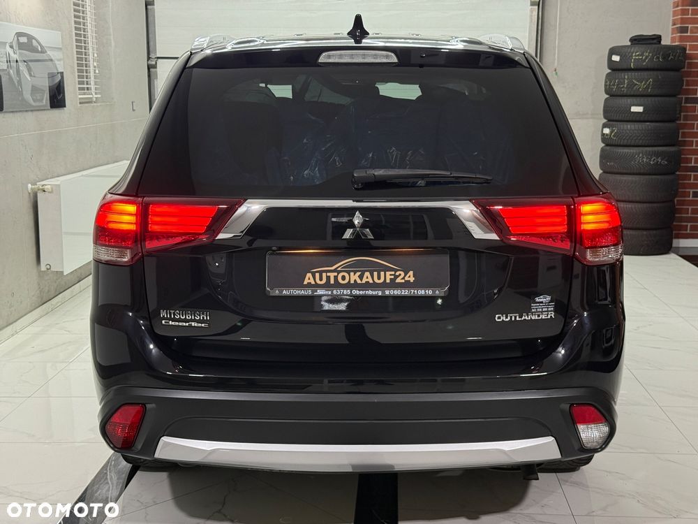 Mitsubishi Outlander 2.0 2WD CVT Diamant - 8