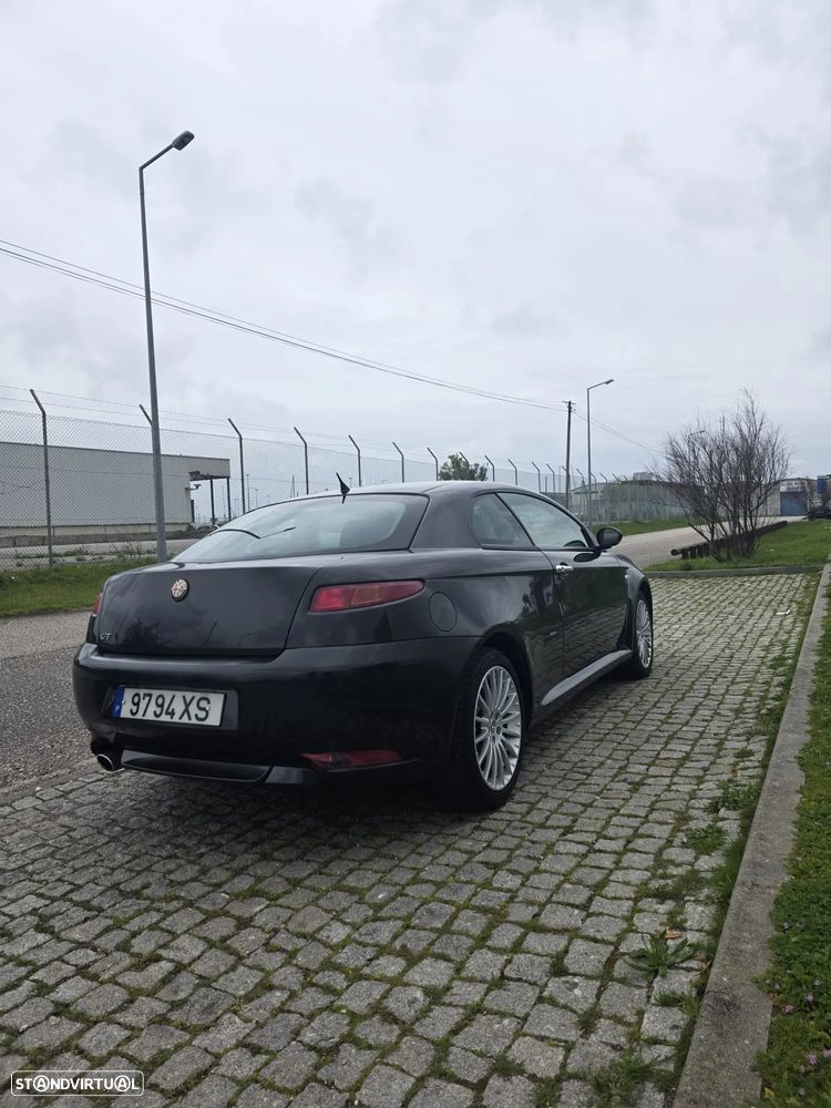 Alfa Romeo GT 1.9 JTD M-JET - 4
