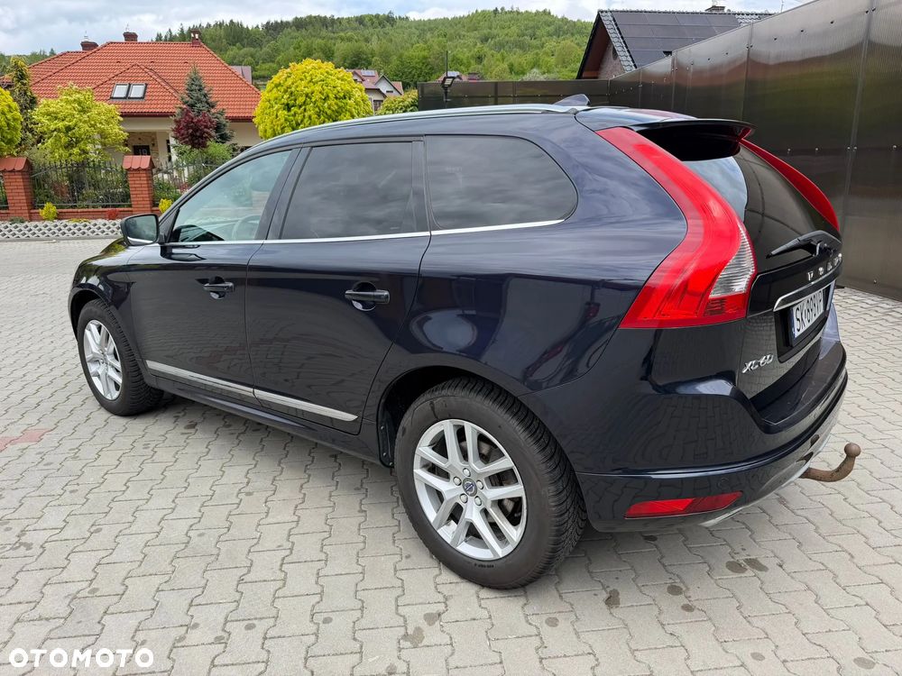 Volvo XC 60 D4 AWD Momentum - 6