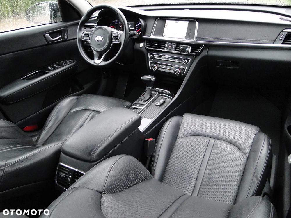 Kia Optima 1.7 CRDI XL DCT - 24