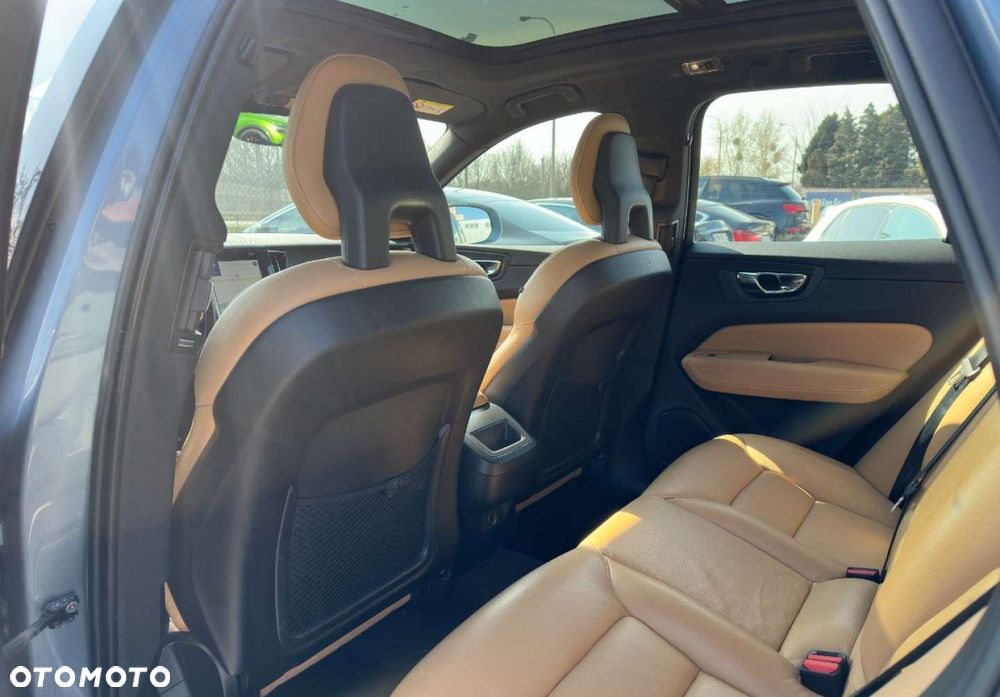Volvo XC 60 - 18