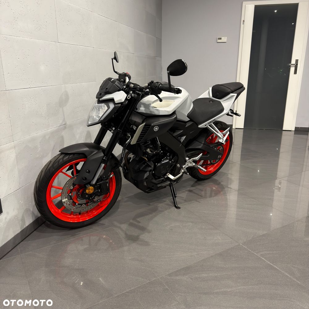 Yamaha MT - 7