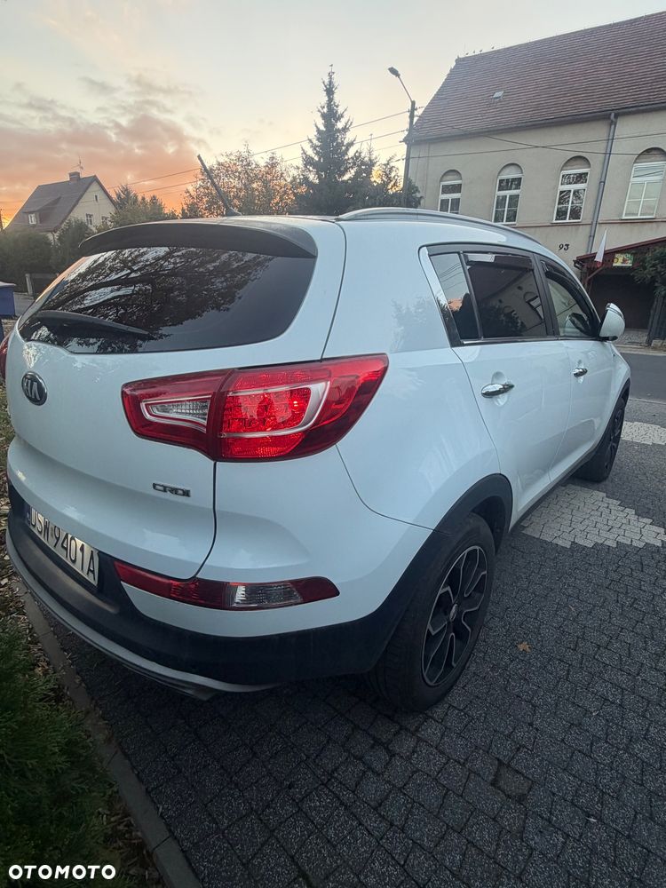 Kia Sportage 2.0 CRDI 4WD Automatik Vision - 4