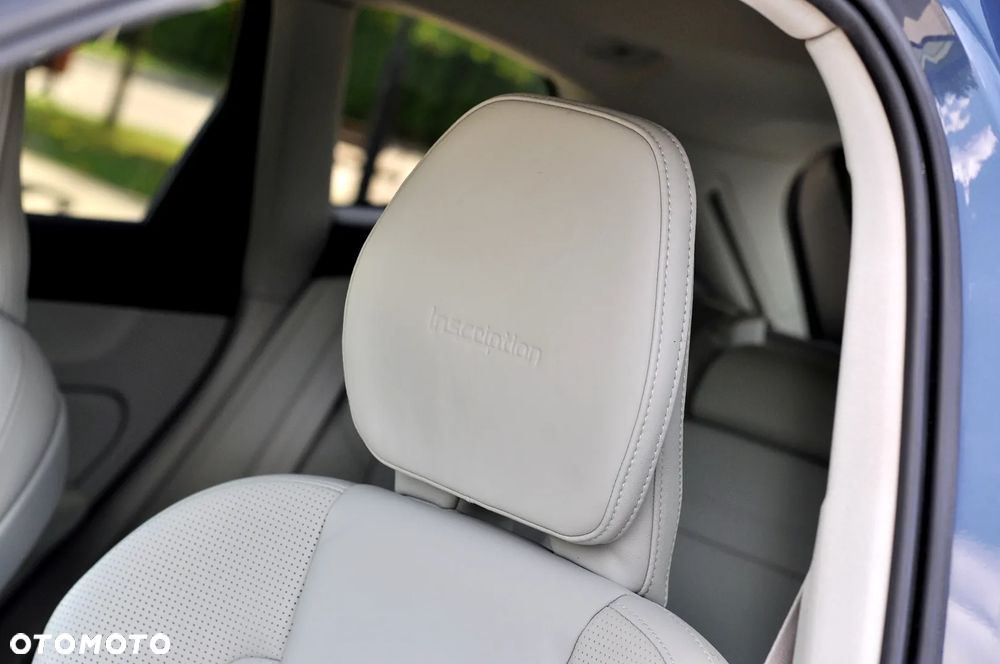 Volvo XC 60 B4 D AWD Inscription - 19