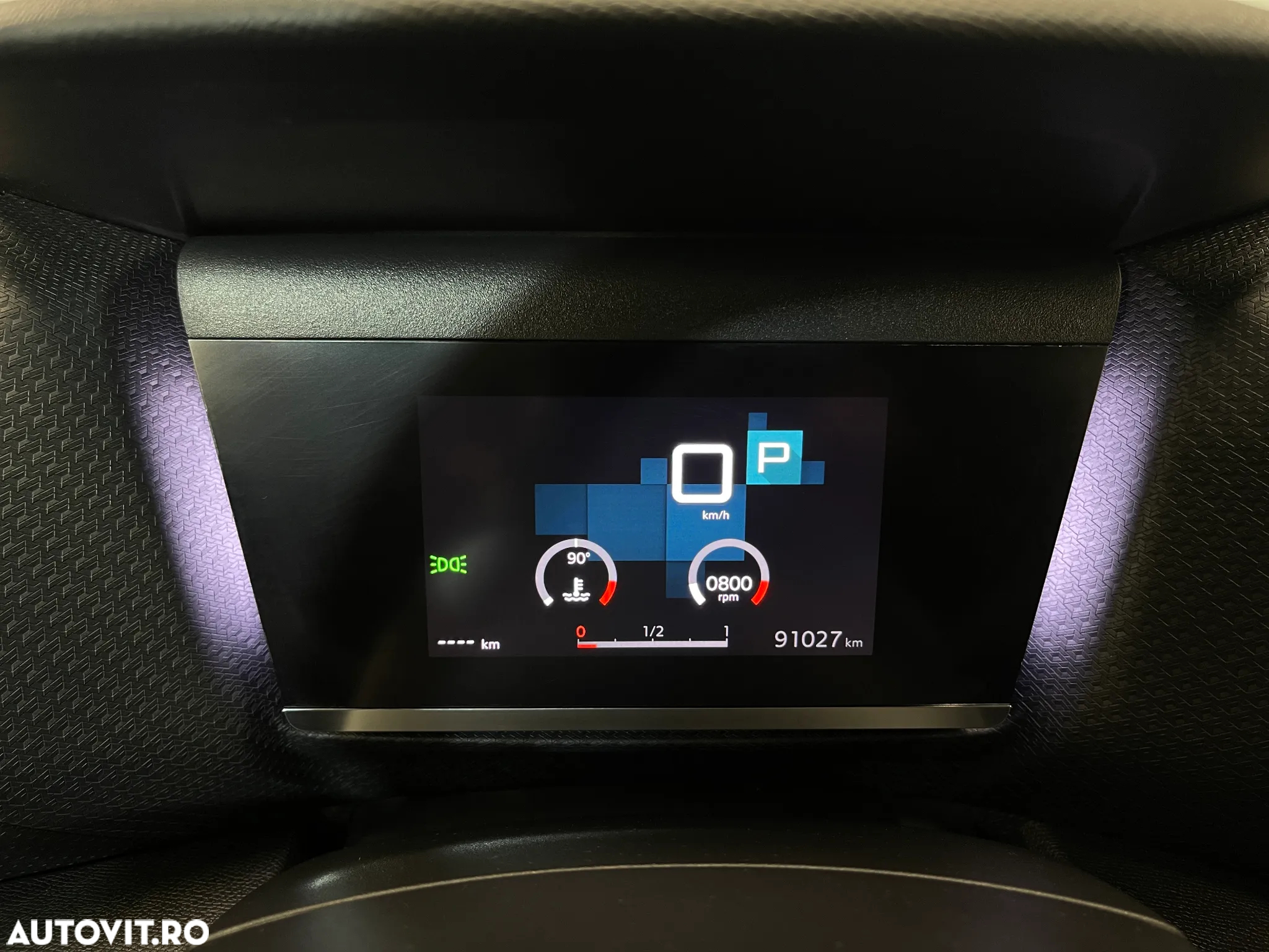 Citroën C4 1.5 BlueHDi S&S EAT8 Feel Pack - 32