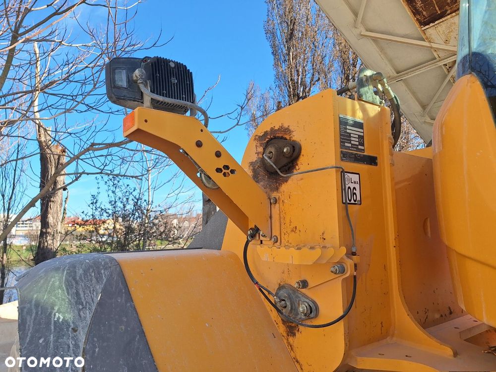 Volvo L 120 H 4X4 - 27