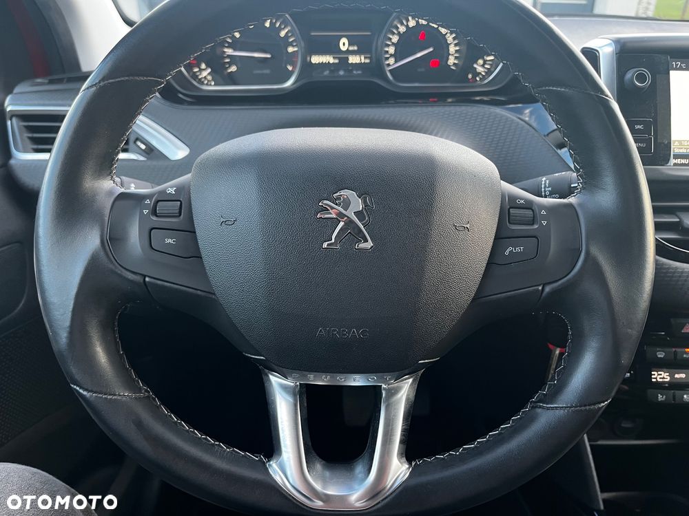 Peugeot 2008 1.2 Pure Tech GPF Allure S&S - 37
