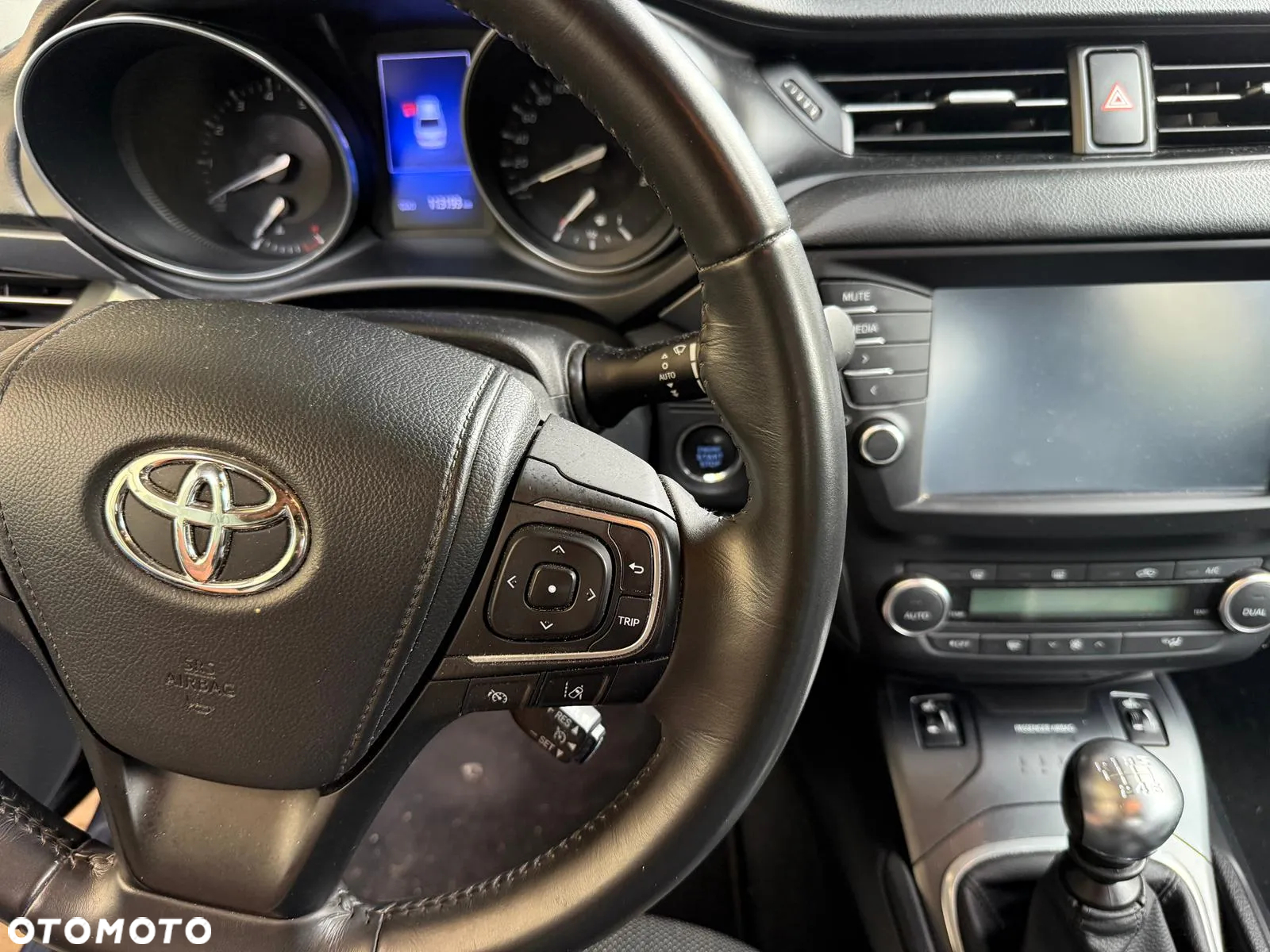 Toyota Avensis 1.8 Prestige - 14