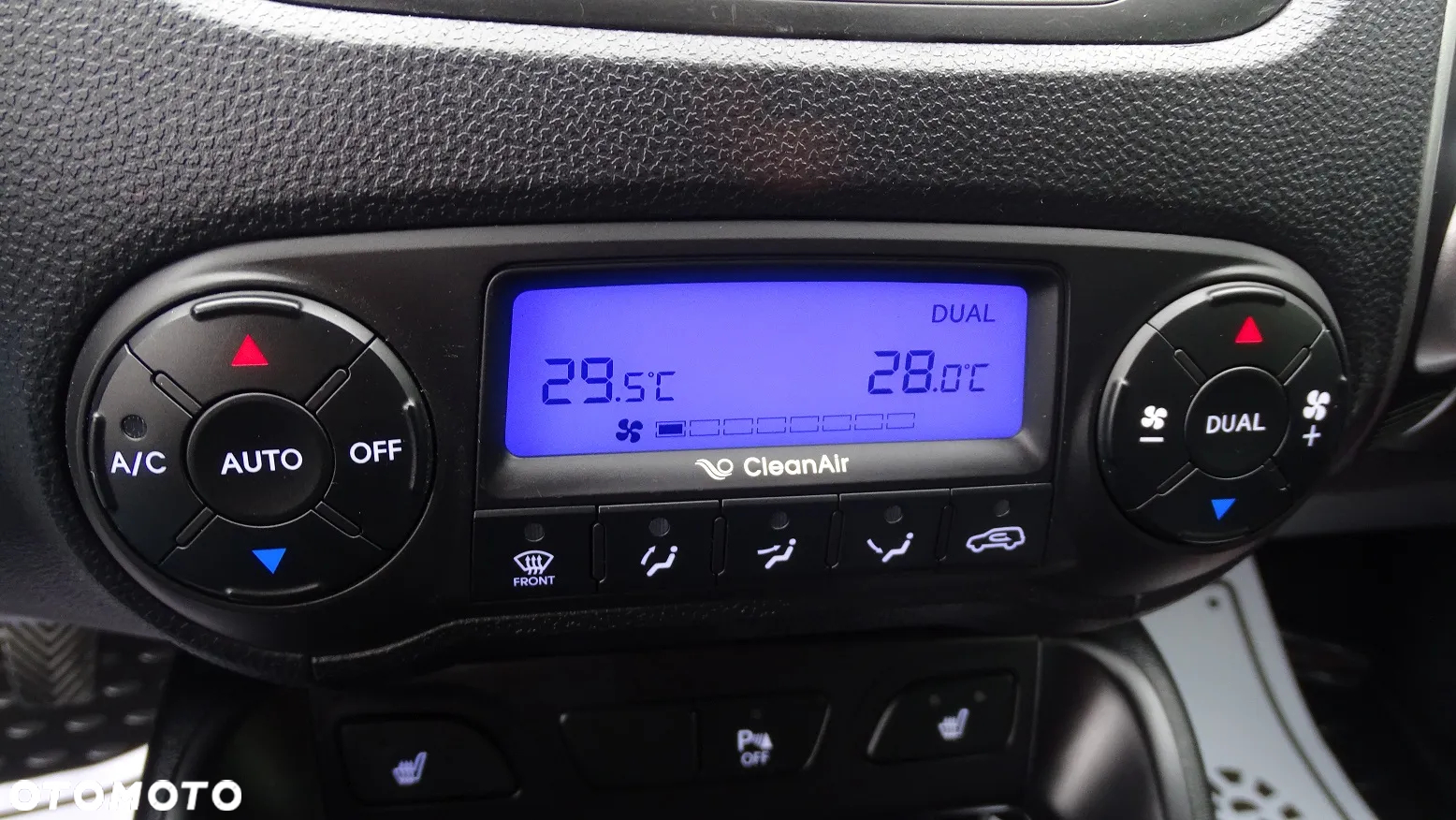 Hyundai ix35 1.7 CRDi Premium 2WD - 21