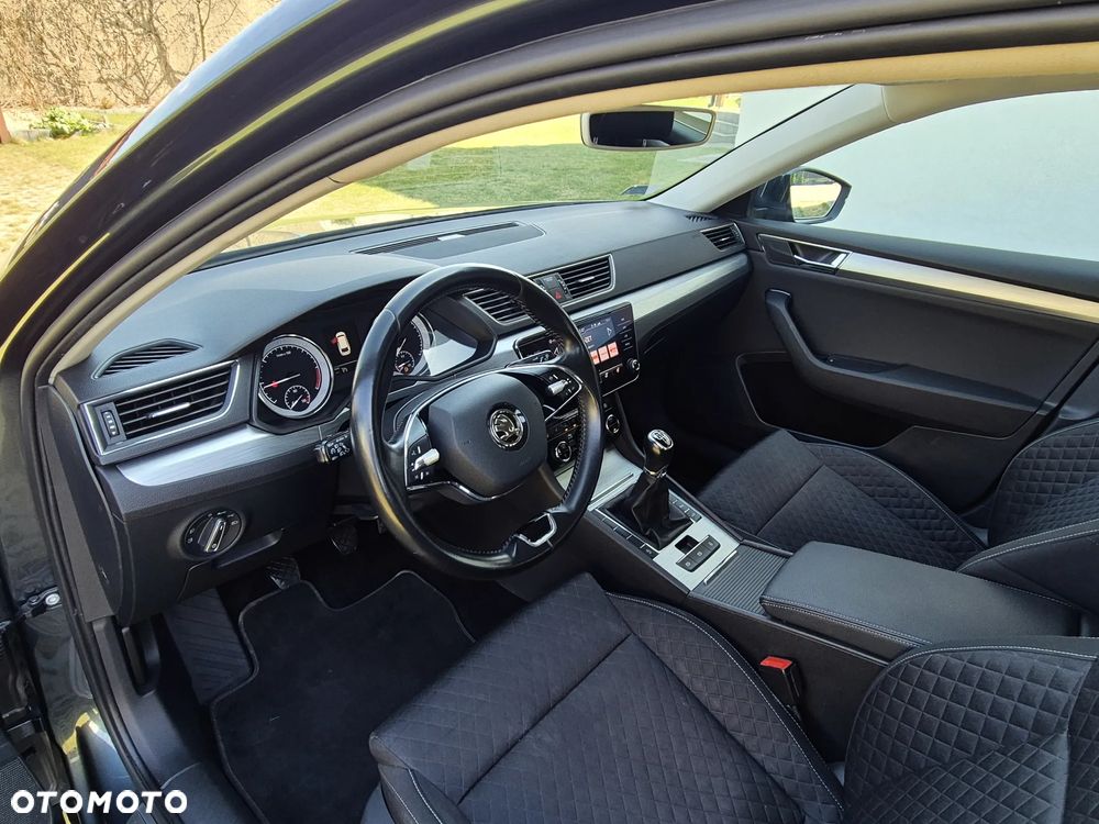 Skoda Superb 2.0 TDI Ambition - 10