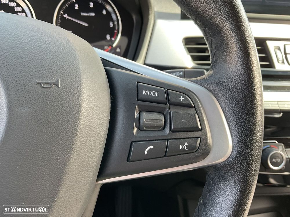 BMW X1 16 d sDrive Auto - 38
