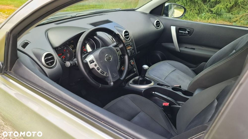 Nissan Qashqai - 12