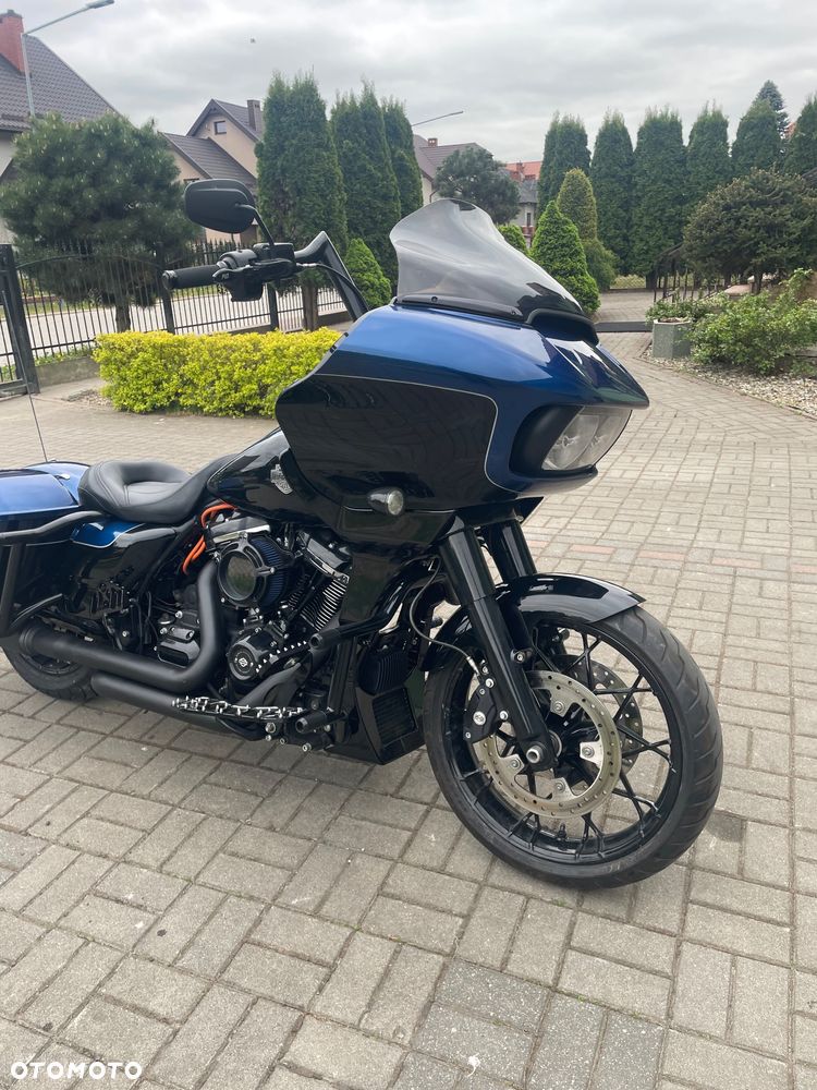 Harley-Davidson Touring Road Glide - 1