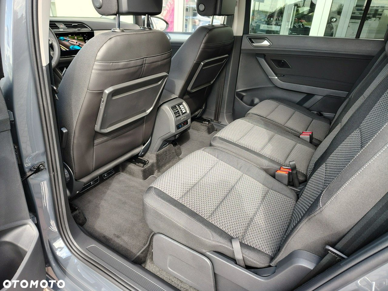 Volkswagen Touran 1.5 TSI EVO Comfortline Plus DSG - 10