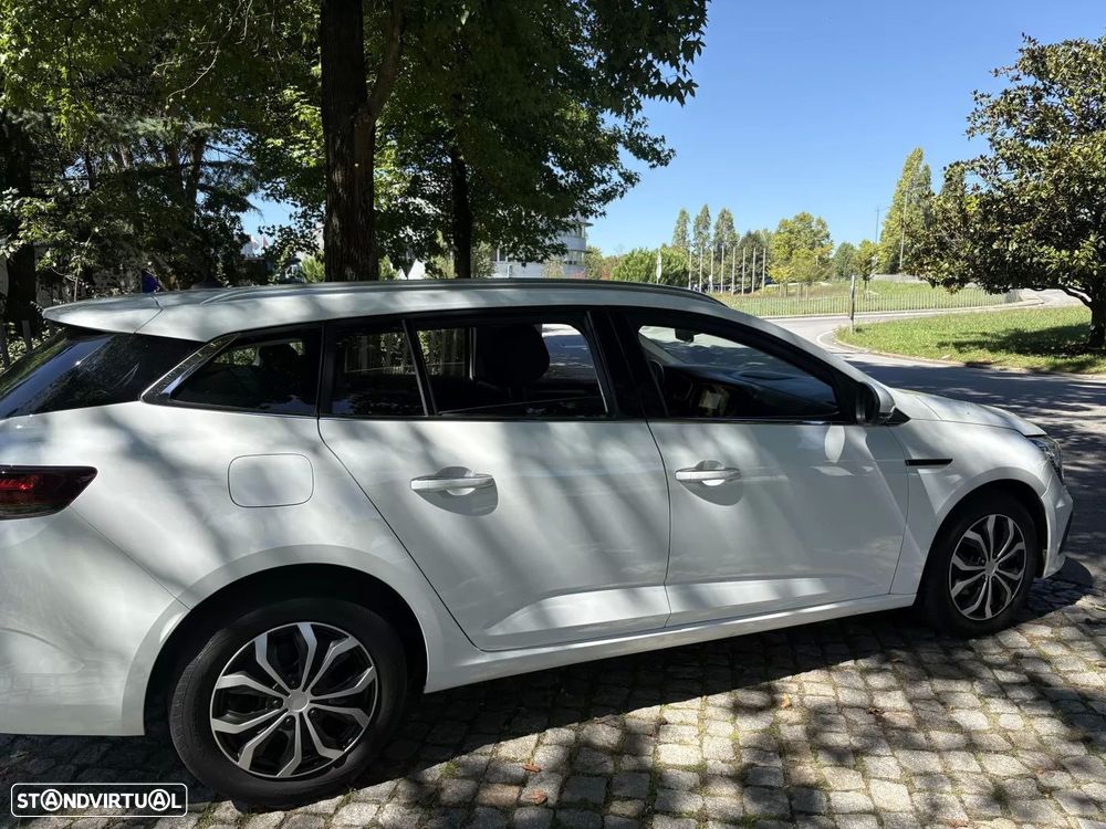 Renault Mégane 2022 photo 5