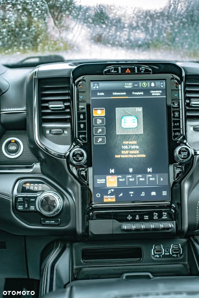RAM 1500 5.7 Crew Cab Limited - 21