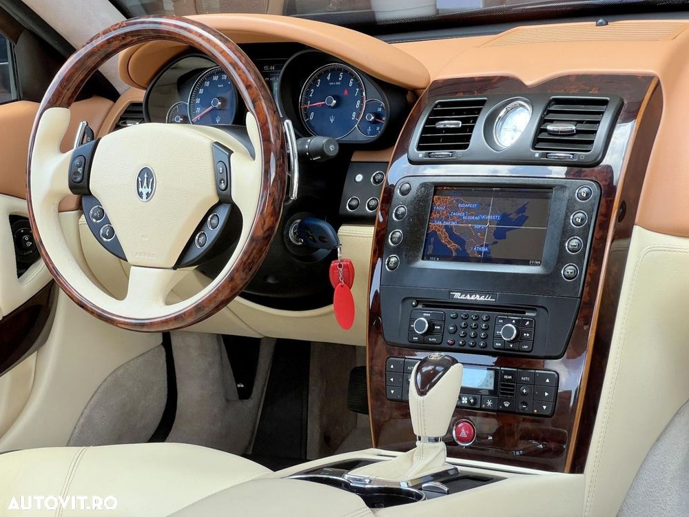 Maserati Quattroporte - 9