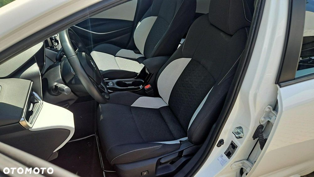 Toyota Corolla 1.8 Hybrid Comfort - 12