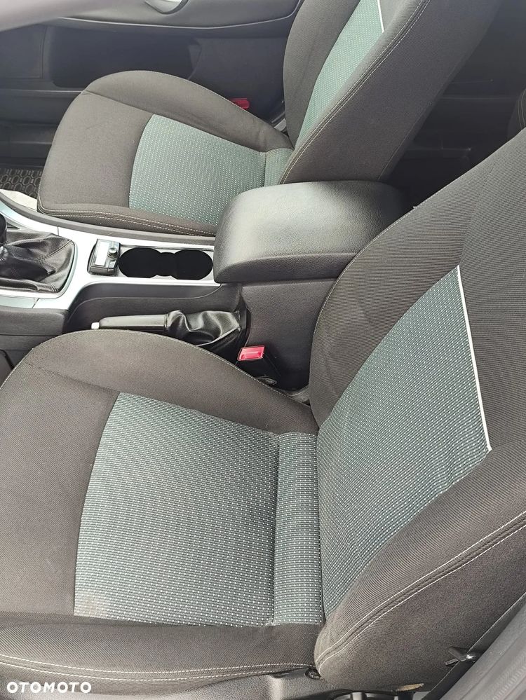 Ford Mondeo 2.0 TDCi Silver X - 4