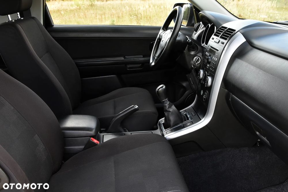 Suzuki Grand Vitara - 19
