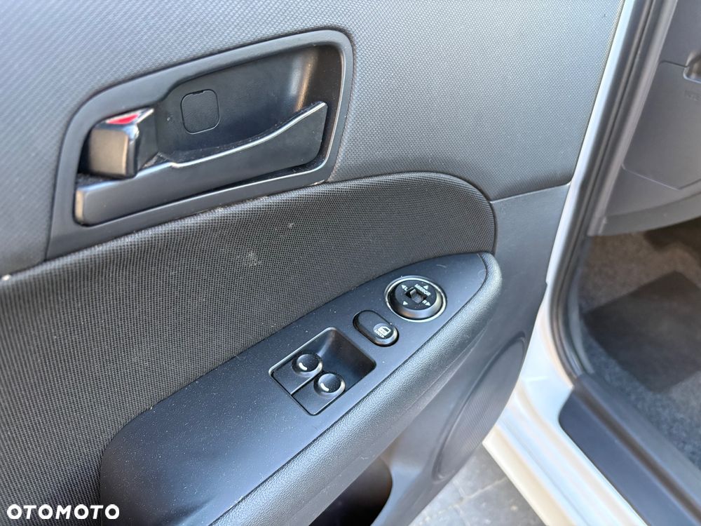 Hyundai i30 blue 1.4 Style - 21