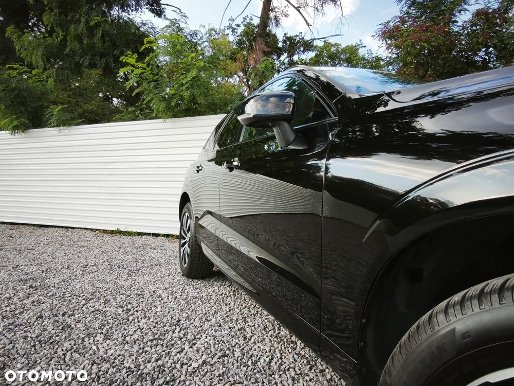 Volvo XC 60 B4 B Plus Dark - 11