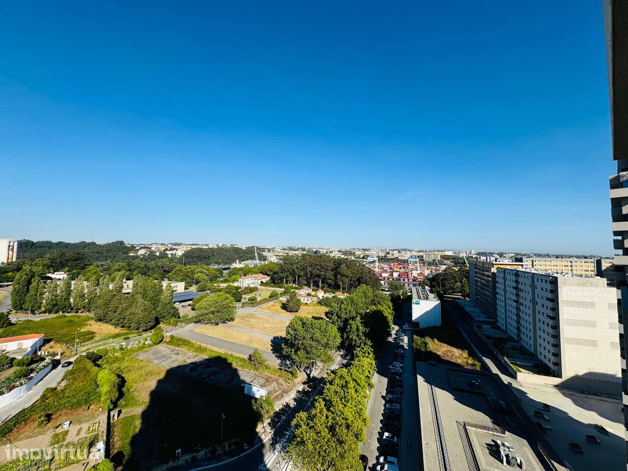 Arrendamento de apartamento t2 na Avenida Doutor António Macedo - Grande imagem: 2/36