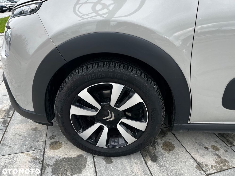 Citroën C3 1.2 PureTech Shine - 9