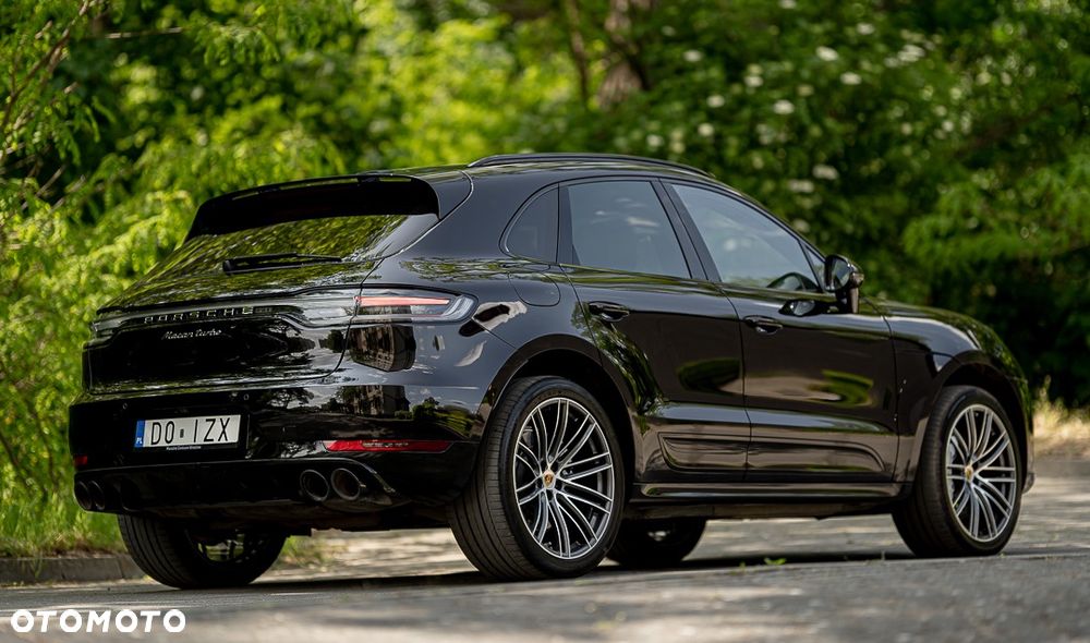 Porsche Macan Turbo - 1