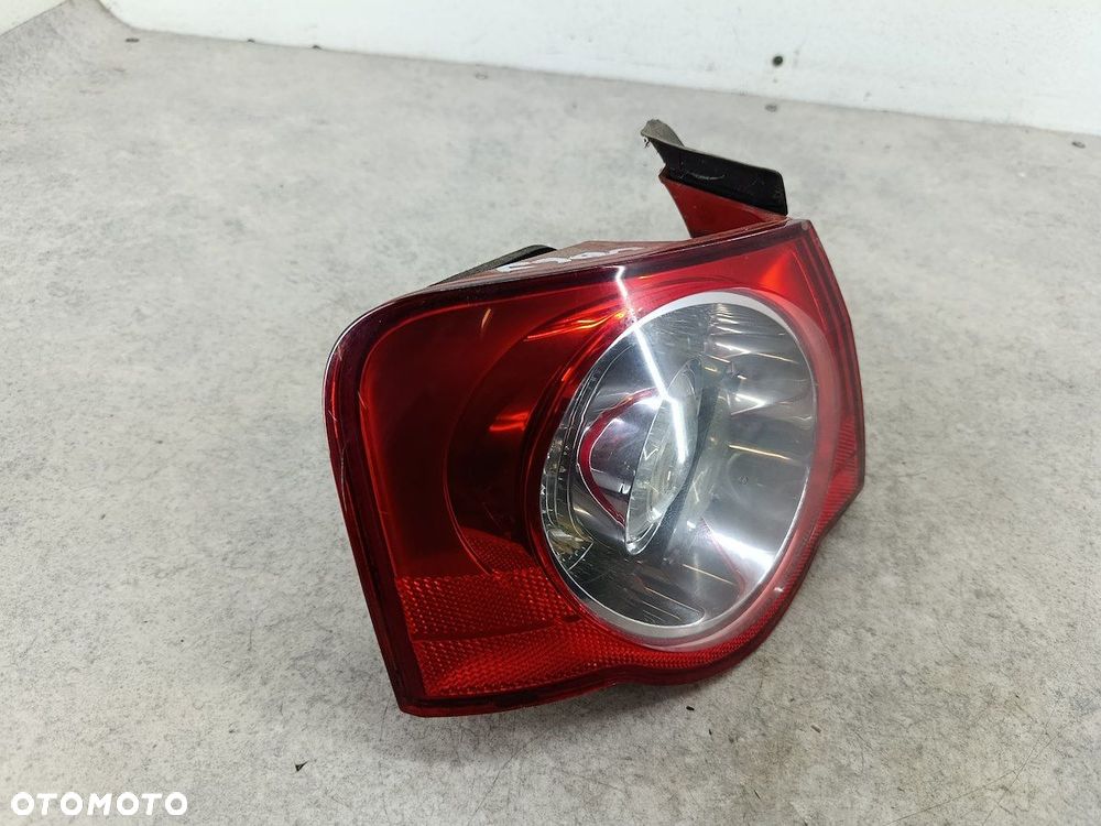LAMPA TYLNA LEWA VW PASSAT B6 3C5945095C SEDAN - 4