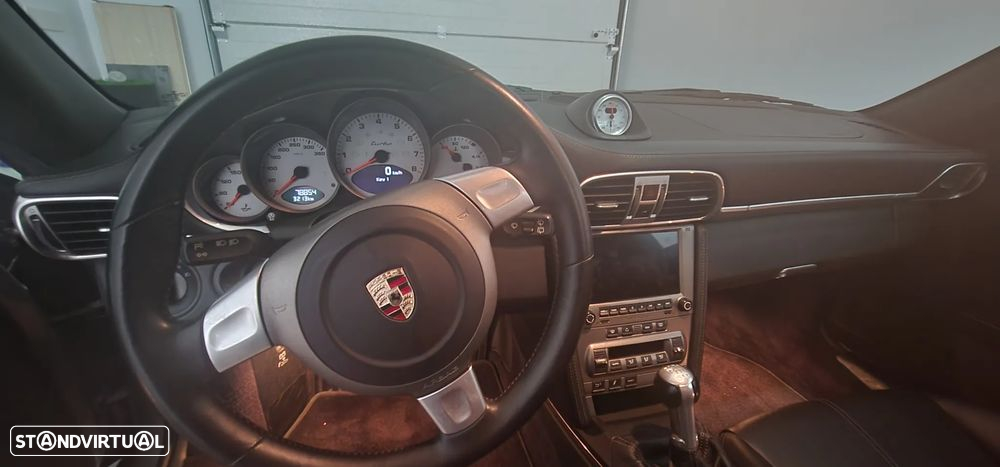 Porsche 911 (997) Turbo - 13