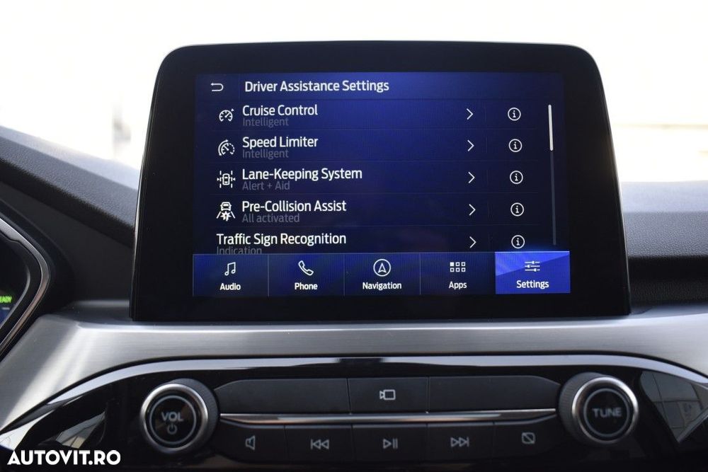 FORD Kuga 2023 — imagine 16